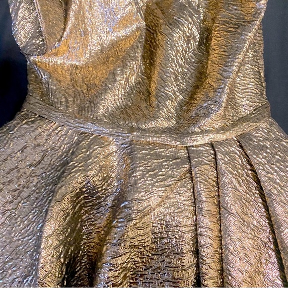 NWOT MAC DUGGAL Gold One Shoulder Bow Midi Dress - Size 4 - Picture 5 of 11